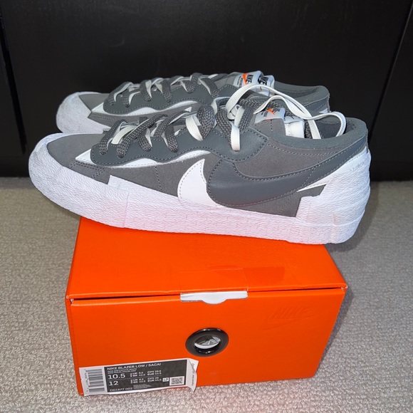 Mens Authentic Nike Blazer Low Sacai Sneakers - Picture 2 of 6